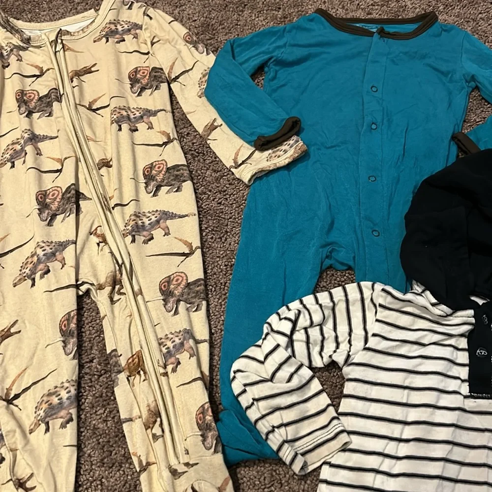 Babyboy 18/24m posh peanut & kickee pants bamboo footie romper top bundle